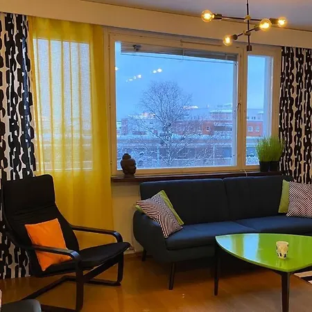 Tilava Majoitus 1-4 Hlo Huippupaikalla Parkkip. *